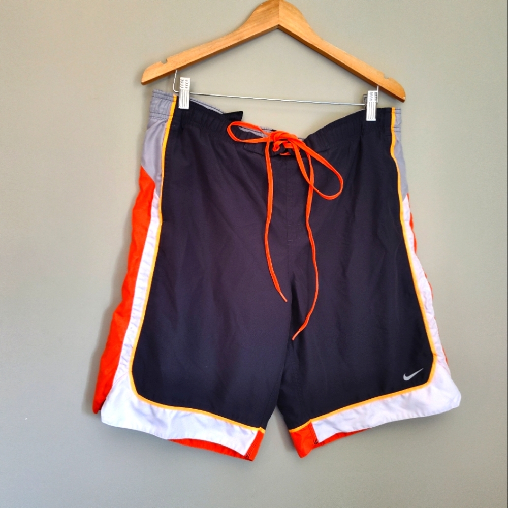 Nike Swim Trunks Mens Medium Gray Orange Drawstring Swimming Beach Pockets